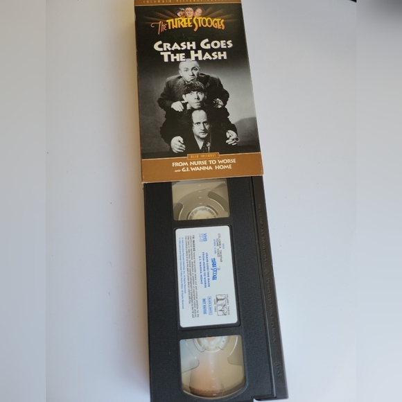 The Three Stooges "Crash Goes the Hash" (1944) Columbia Home VHS 1993 Tape - Picture 3 of 7